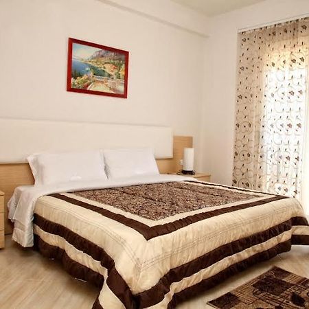 Martin Apartment Vlorë Extérieur photo